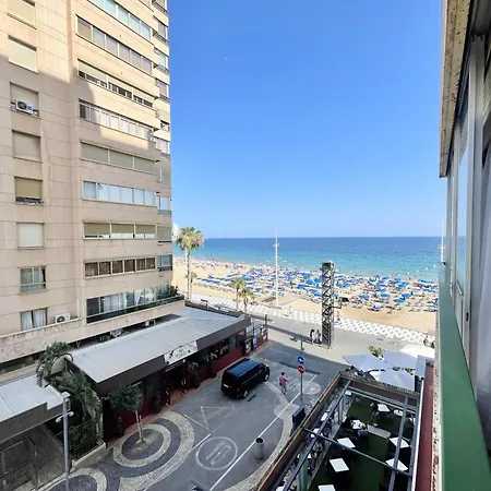 Levante Seafront Beach City בנידורם